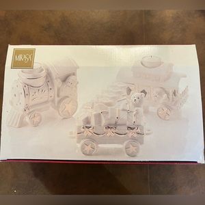 Mikasa Christmas Train